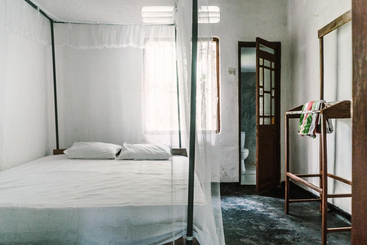 New Sam Tourist Inn Weligama Buitenkant foto