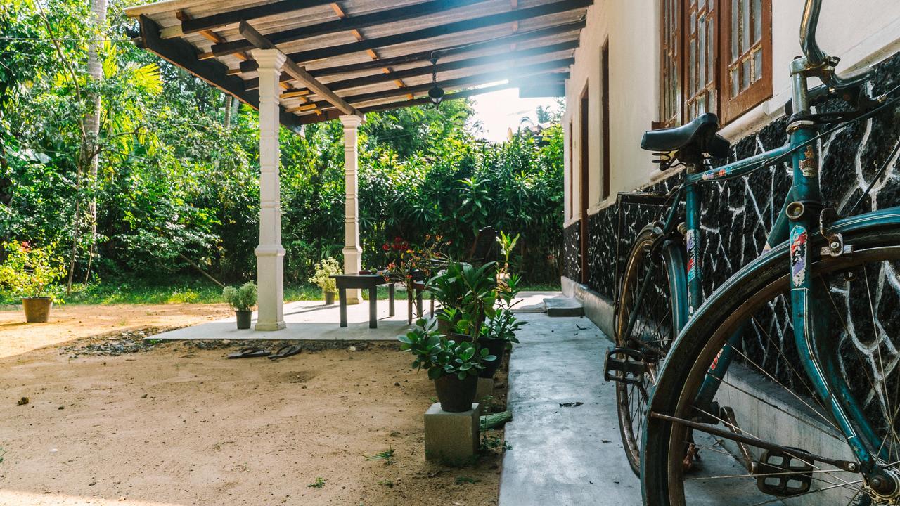 New Sam Tourist Inn Weligama Buitenkant foto