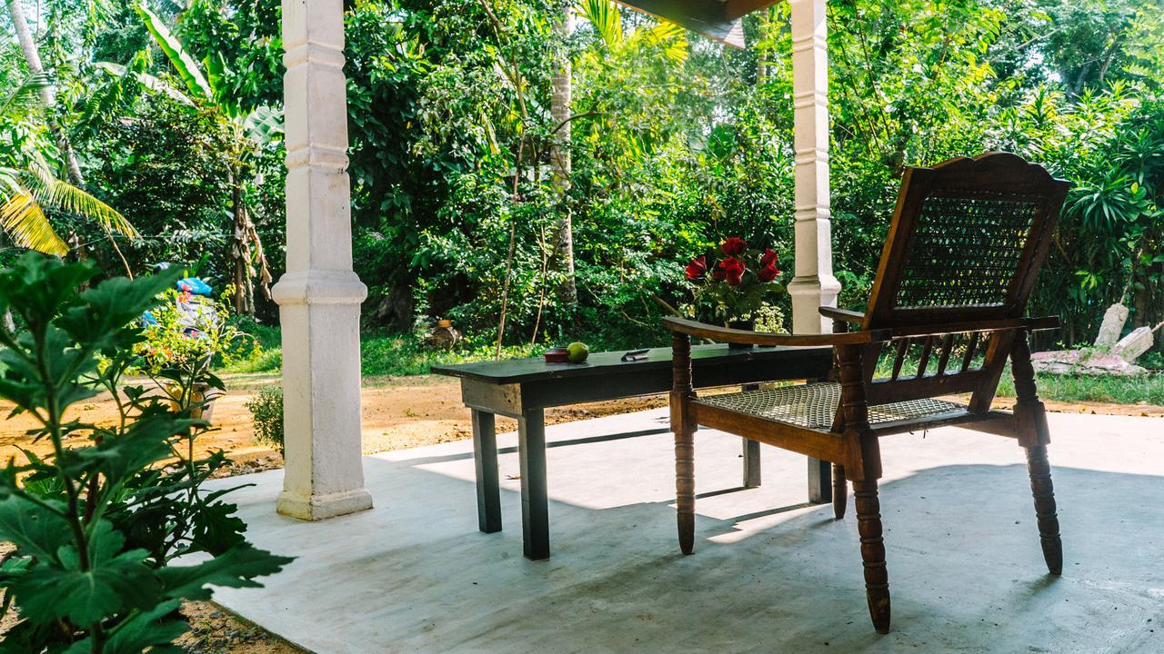 New Sam Tourist Inn Weligama Buitenkant foto