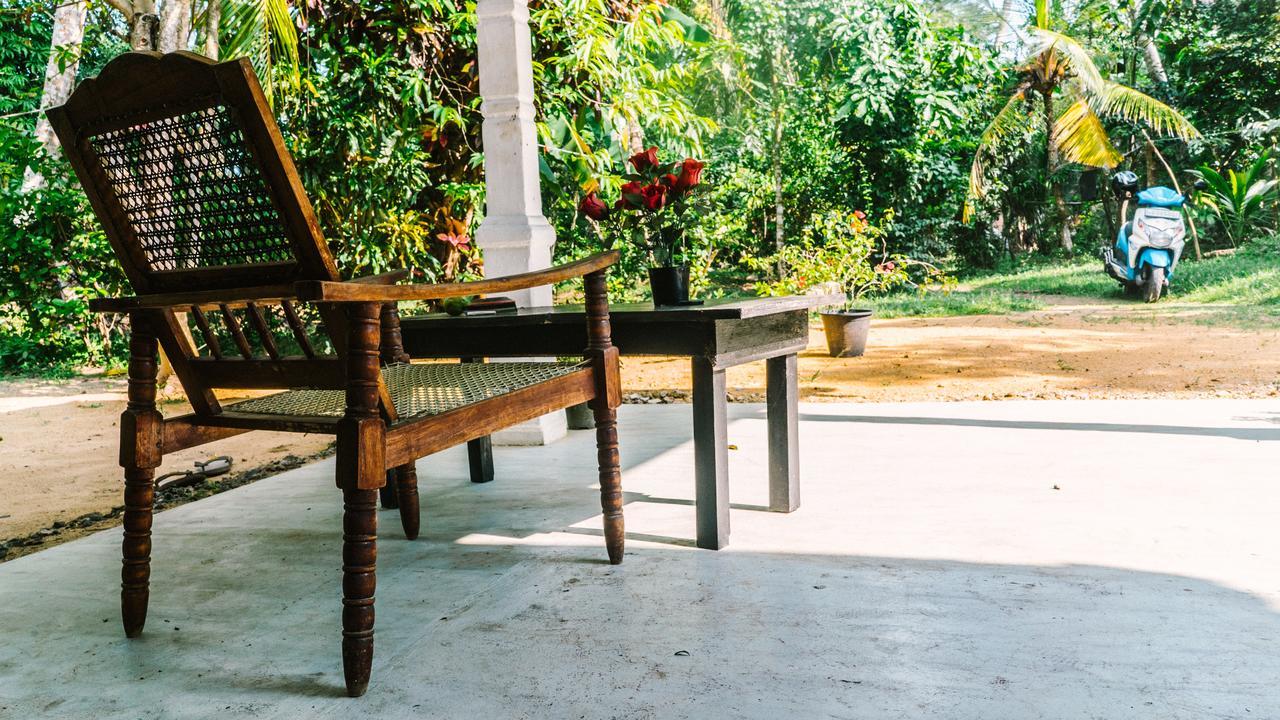 New Sam Tourist Inn Weligama Buitenkant foto