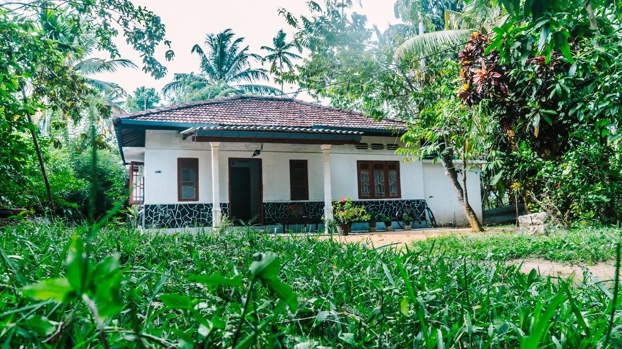 New Sam Tourist Inn Weligama Buitenkant foto